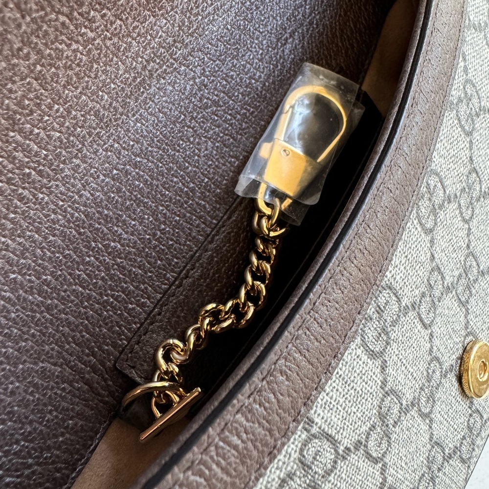 NEW w/ tags, box & dust bag! ❤️ Gucci’s Ophidia GG Supreme Crossbody - Picture 5 of 7